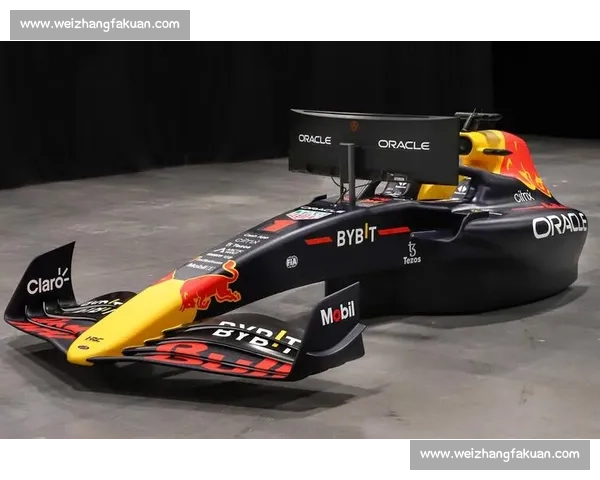 赛车模拟新高度!F1电竞画面逼真,身临其境!